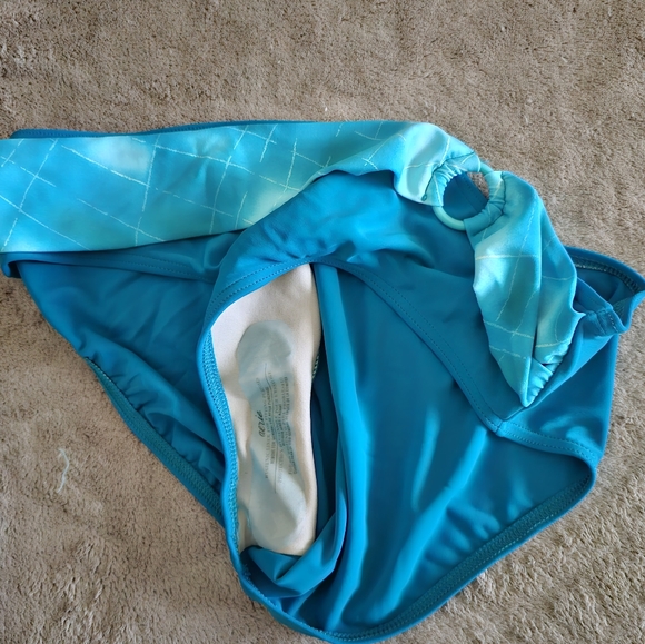 Christina 2pc swimming suits. SIze XL. Color Blue. - Picture 3 of 8